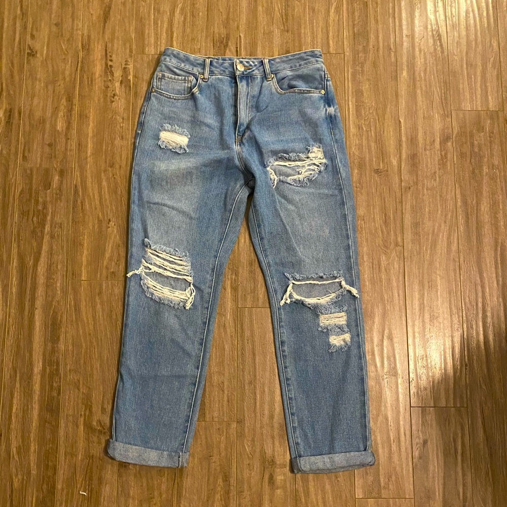 Forever 21 Distressed Boyfriend Jeans